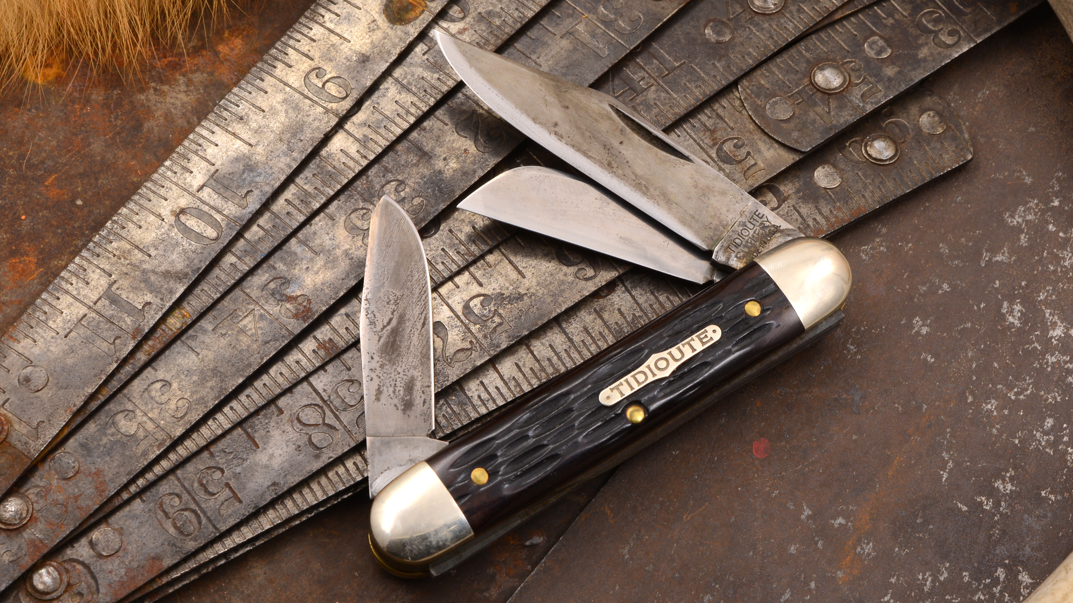 FAQ: How Do I Maintain My Carbon Steel Knives? - KnivesShipFree